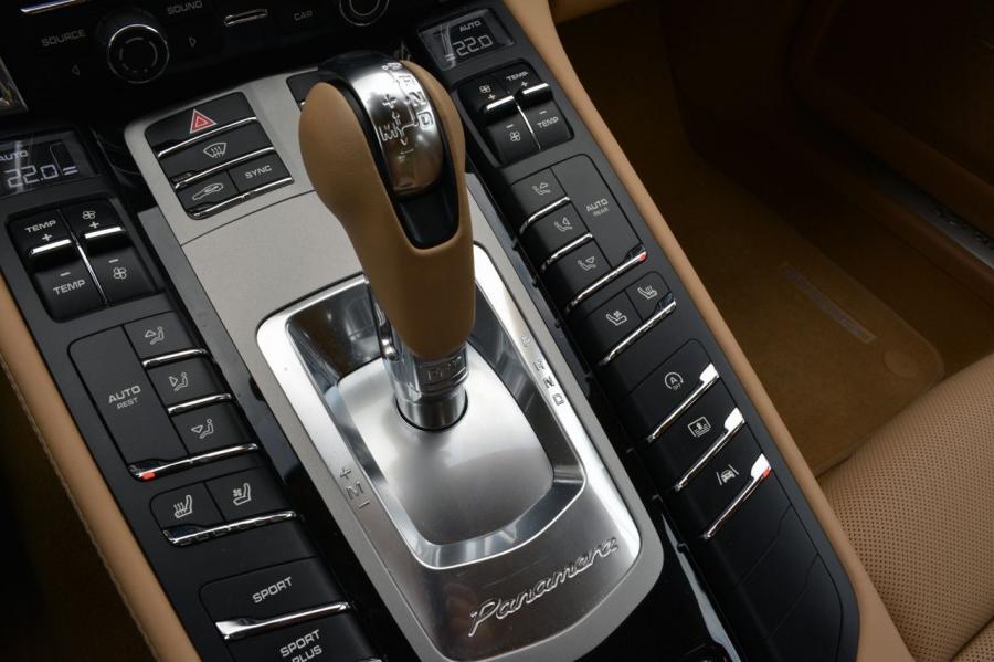  Porsche Panamera 4S Executive 2014 года  (фото 12 из 40)